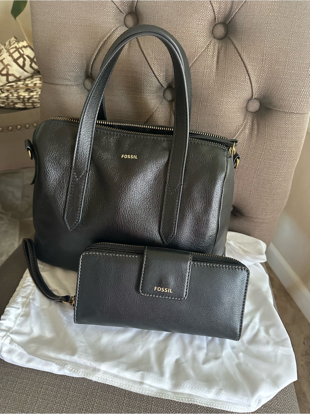 Fossil Black Pebbled Leather Satchel with Matching Wallet